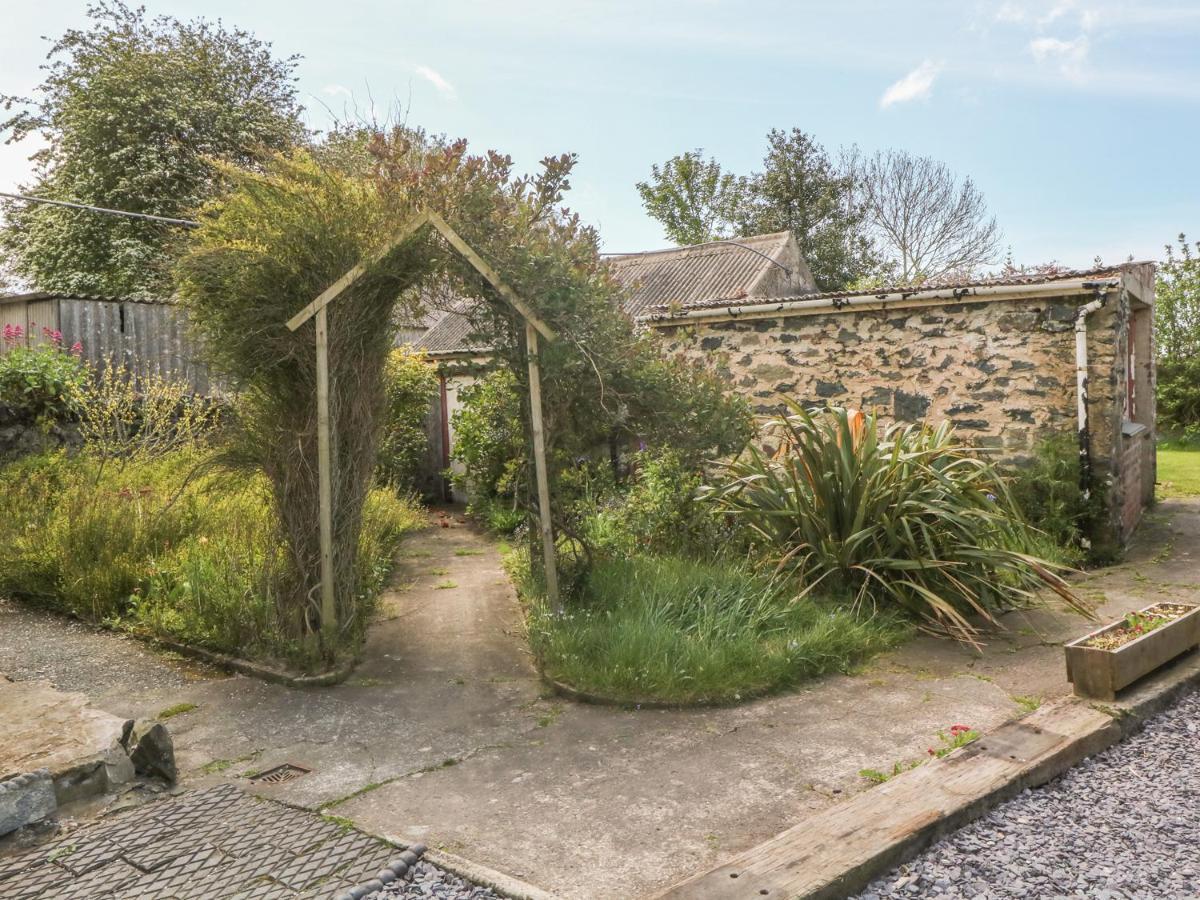 Minffordd Villa Newborough  Exterior photo