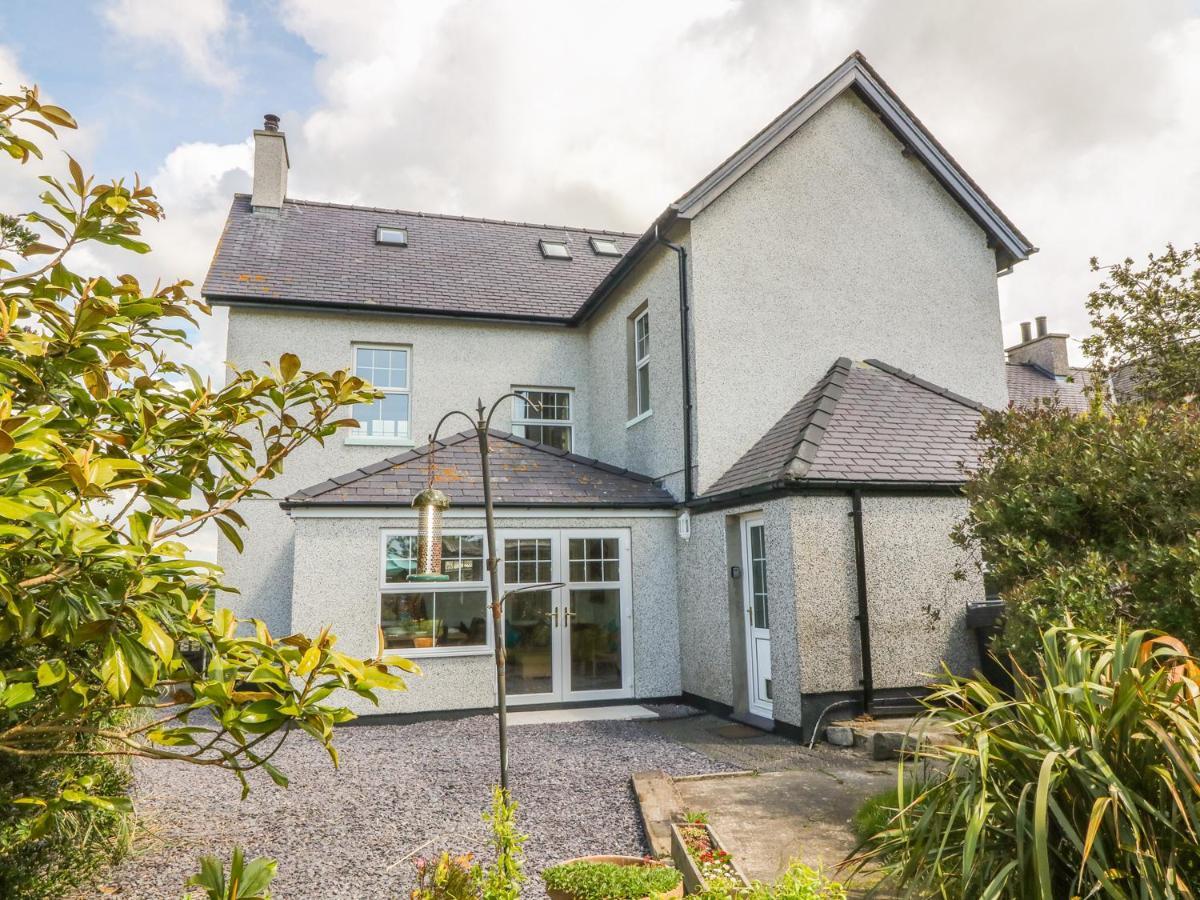 Minffordd Villa Newborough  Exterior photo